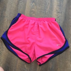Women’s Nike Tempo Running Shorts-Size Medium